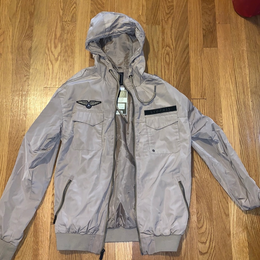 Windbreaker/Jacket: Size S